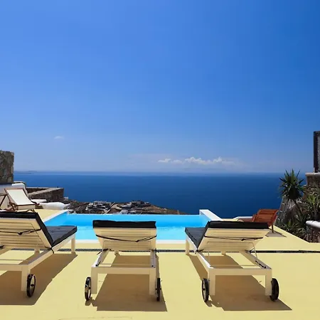 Noras Villa *